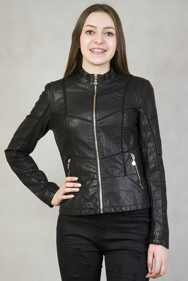 Kurtka w stylu "ramoneska"