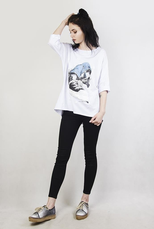 Biała bluzka z nadrukiem