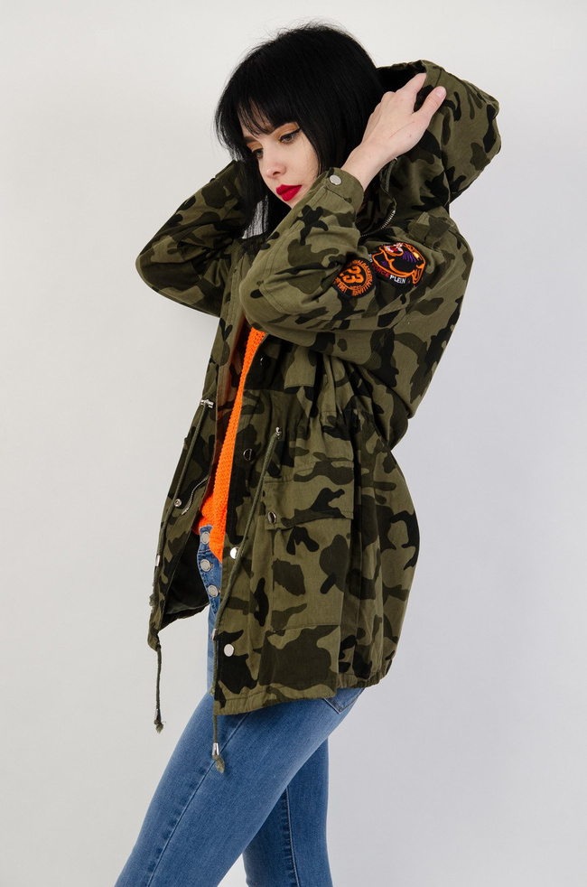 Moro kurtka przejściowa z naszywkami