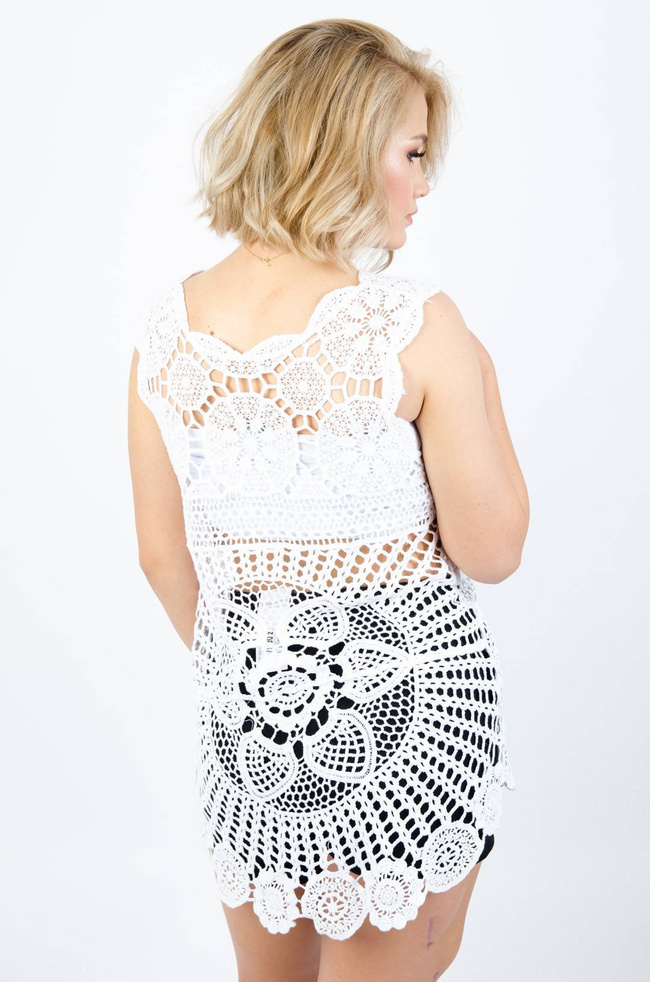 BIAŁA AŻUROWA TUNIKA Z ASYMETRYCZNYM DOŁEM