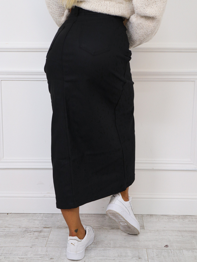 SPÓDNICA Z IMITACJI SKÓRY Z ROZCIĘCIEM KIESZENIE PRZÓD I TYŁ- CZARNE