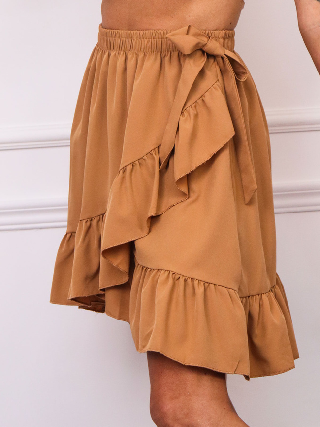 SPÓDNICA Z FALBANAMI WIĄZANA W PASIE- BRĄZOWA
