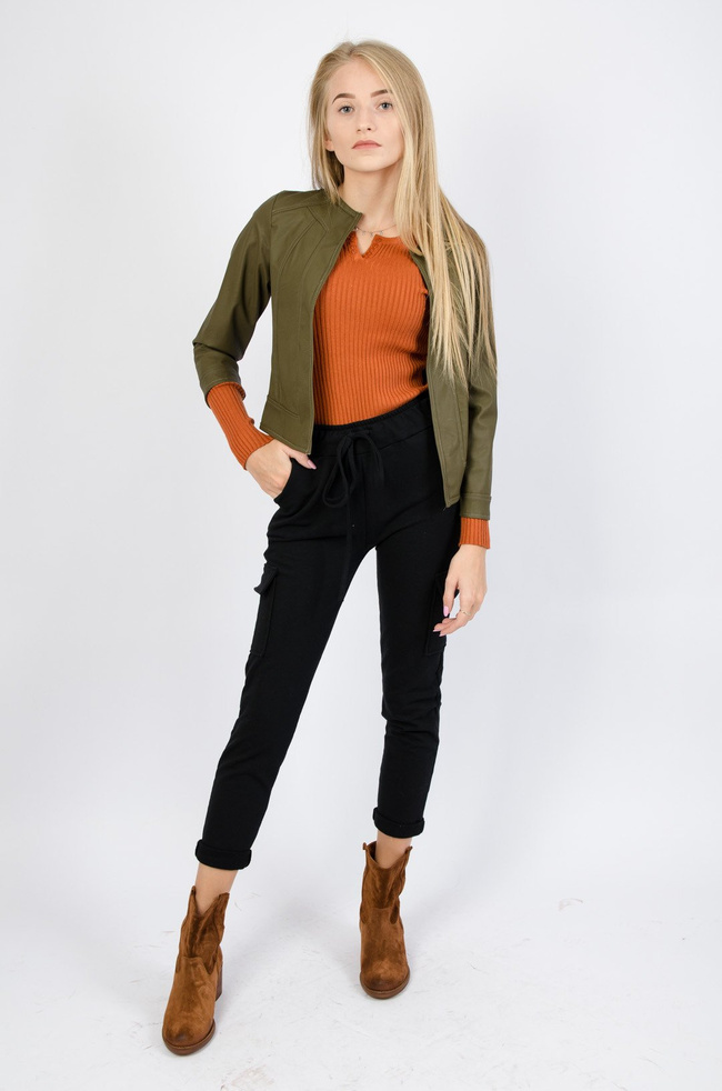 Bawełniane bojówki w kolorze czarnym 