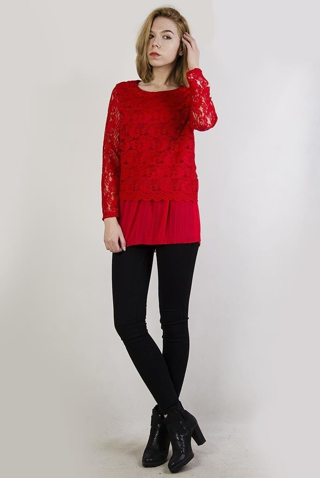 Czerwona koronkowa bluzka, z plisowanym przedłużeniem