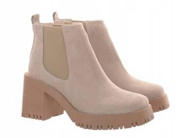 BOTKI NA OBCASIE VENEZIA