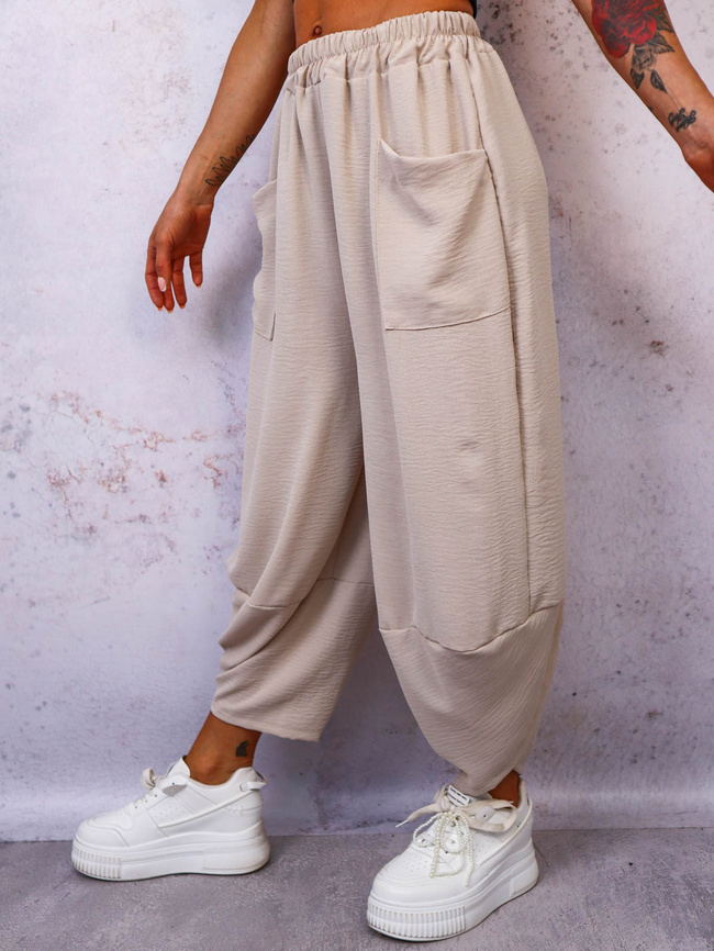 SPODNIE MATERIAŁOWE O LUŹNYM KROJU- BEŻOWE