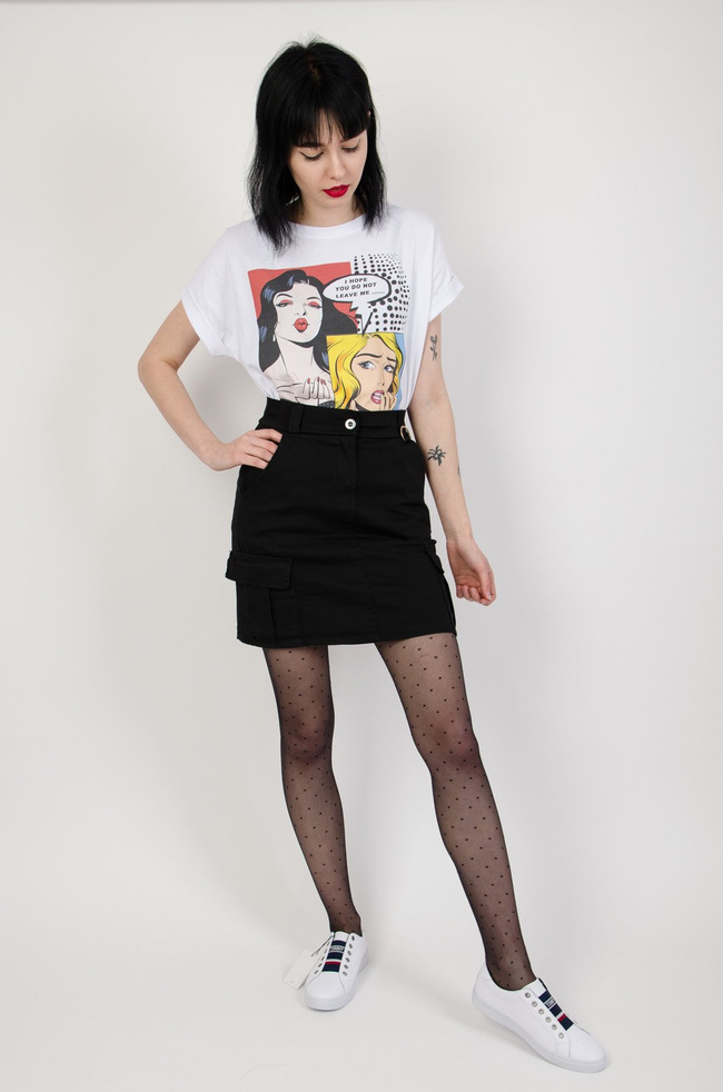 Czarna spódnica z kieszeniami