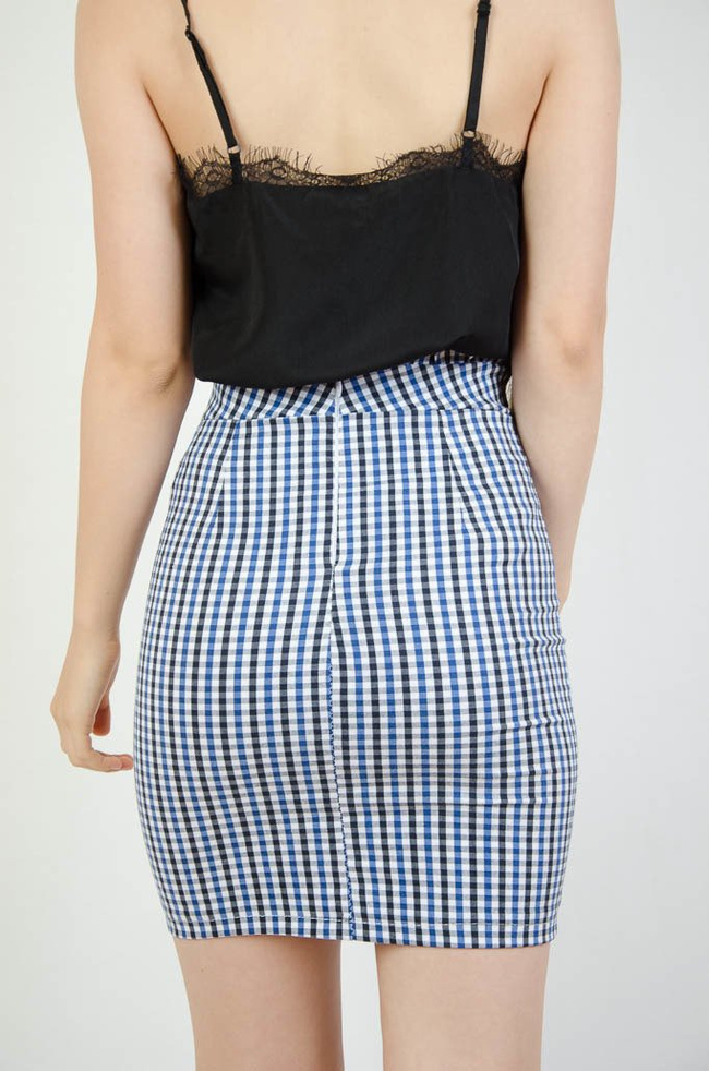 Biało niebieska spódnica w kratę