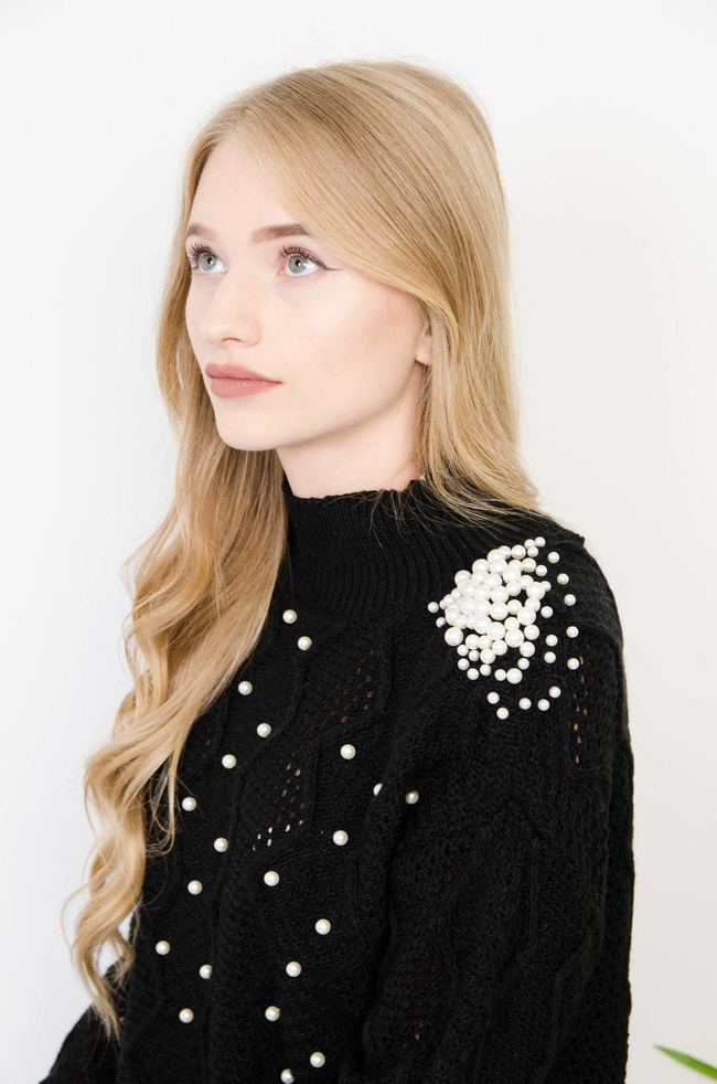 CZARNY SWETER PÓŁGOLF Z PEREŁKAMI