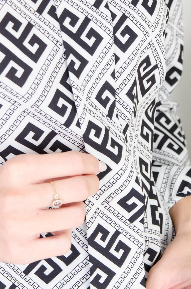 BIAŁA WZORZYSTA BLUZKA 