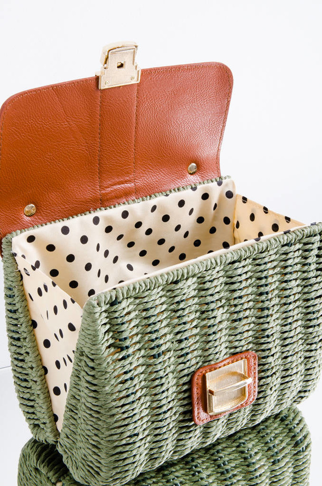 TOREBKA LISTONOSZKA PLECIONA Z KWADRATOWĄ KLAMRĄ I PASKIEM- ZIELONA