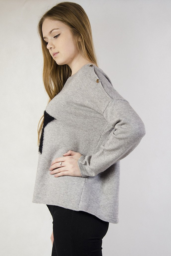 Szary sweterek z czarną gwiazdą