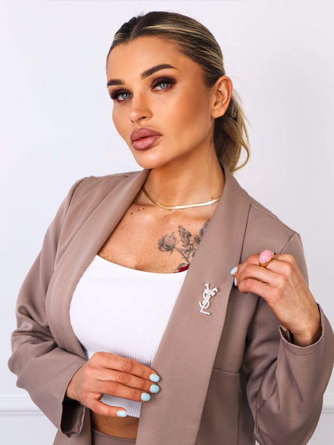 KOMPLET ELEGANCKI MARYNARKA+ SPODNIE- BROSZKA GRATIS- FANGO