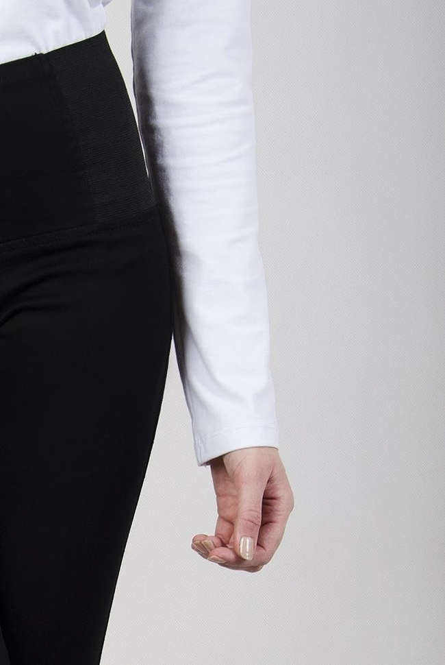 Czarne spodnie typu tregginsy, z gumą w pasie