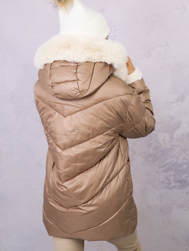 KURTKA PIKOWANA PUCHOWA Z FUTERKIEM NA RĘKAWACH- BRĄZOWA