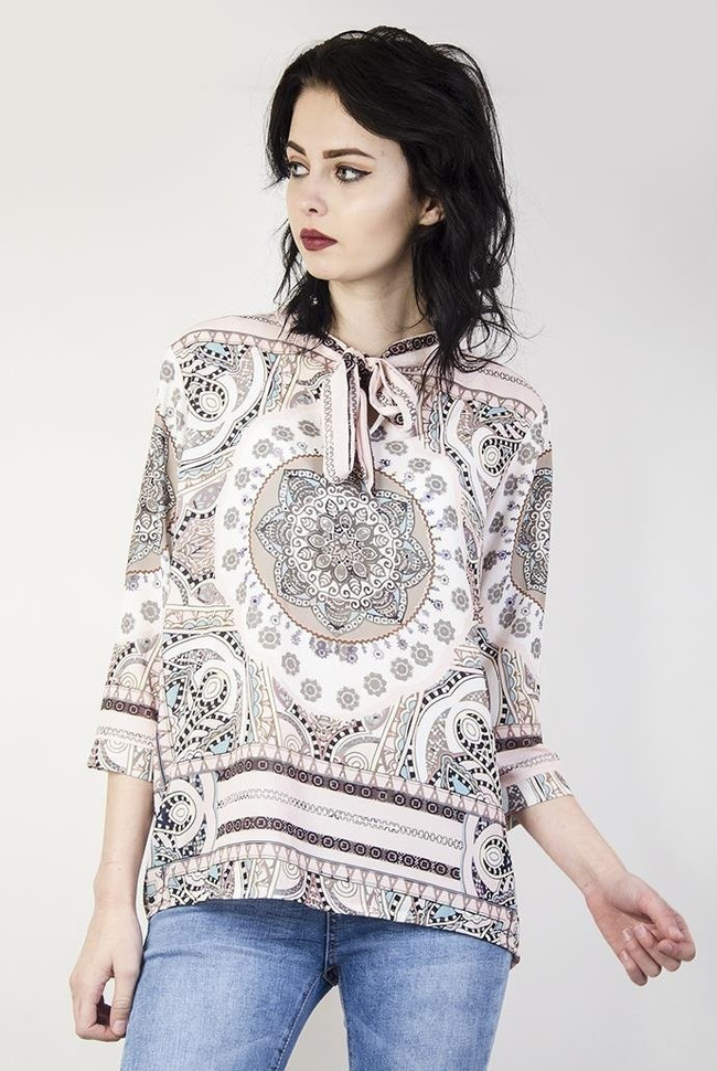 Wzorzysta bluzka z wiązaniem przy szyi