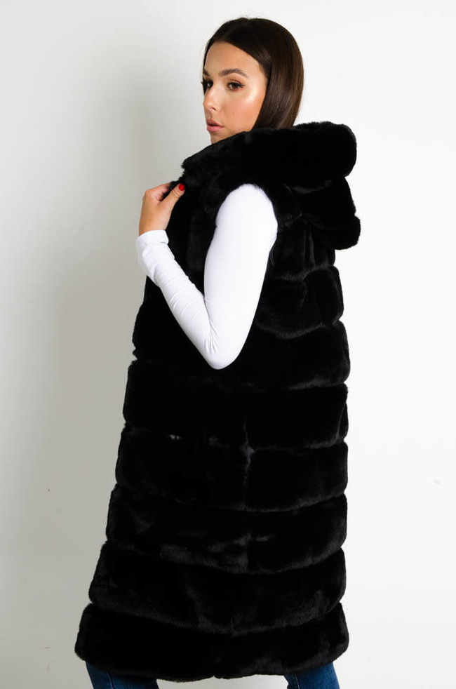 DŁUGA CZARNA FUTRZANA KAMIZELKA Z KAPTUREM