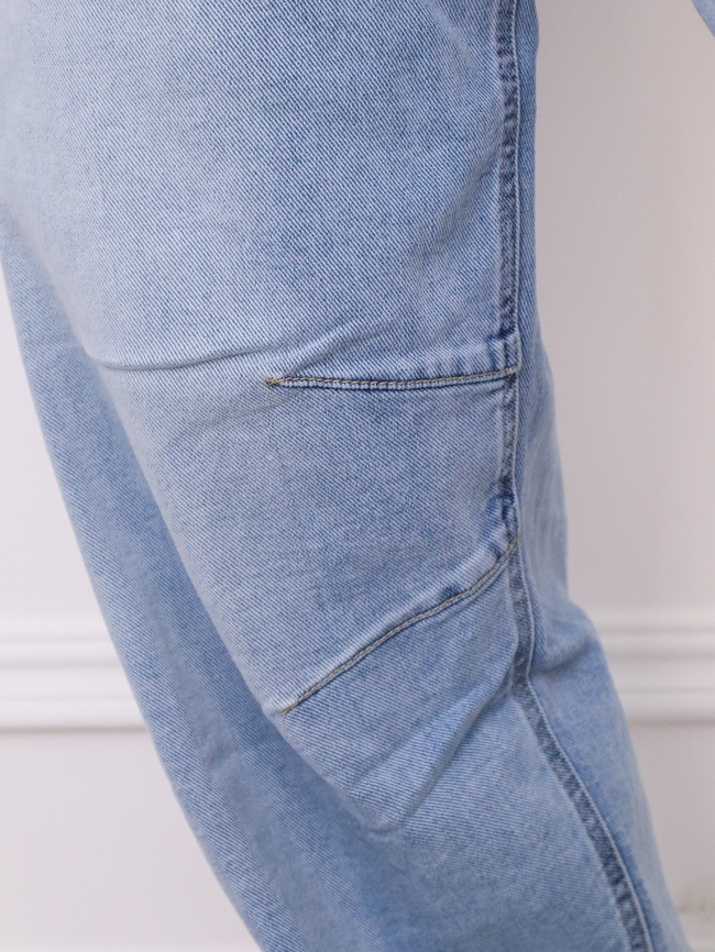 SPODNIE JENASOWE TYPU BALLOON Z PRZESZYCIAMI NA NOGAWCE- NIEBIESKIE