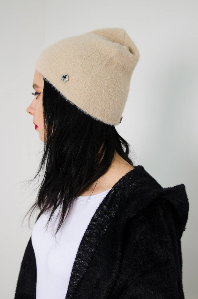 BEŻOWA CZAPKA ALPAKA 
