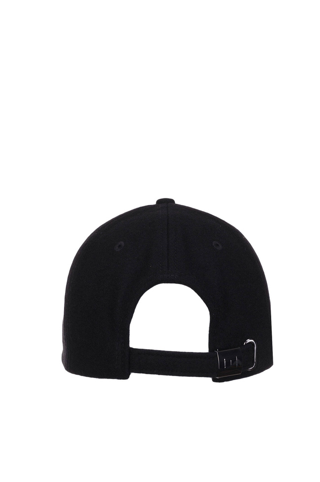 CZAPKA Z DASZKIEM CALVIN KLEIN CCK0701