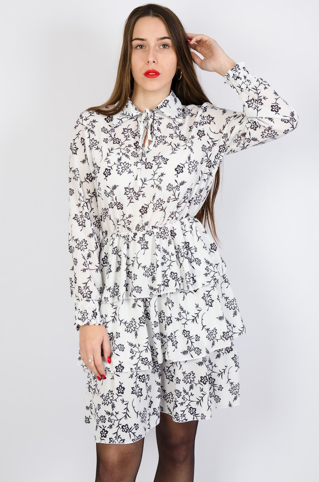 BIAŁA SUKIENKA W KWIATY