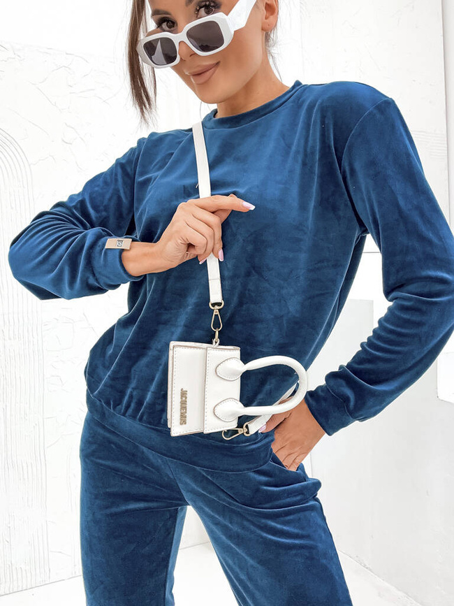 WELUROWY KOMPLET DRESOWY Z NASZYWKĄ NA RĘKAWIE- MORSKI