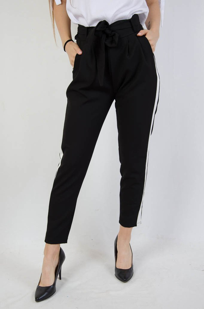 CZARNE SPODNIE WIĄZANE W PASIE Z LAMPASAMI