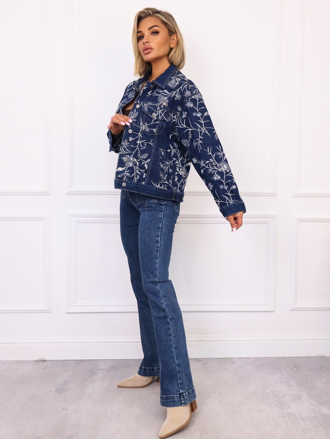 KURTKA JEANSOWA Z HAFTOWANYMI KWIATAMI I OZDOBNYMI CEKINAMI