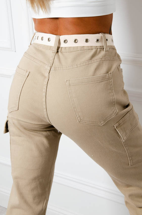 SPODNIE JEANSOWE BOJÓWKI + PASEK - BEŻOWE