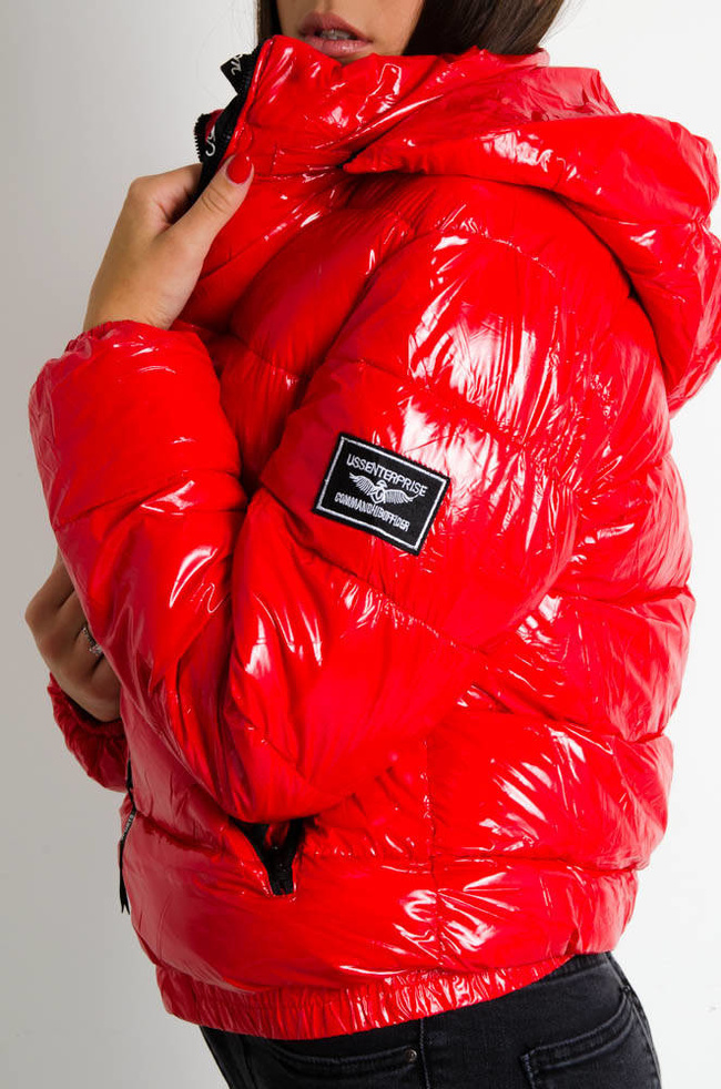 CZERWONA WINYLOWA KURTKA