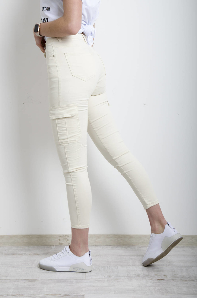 SPODNIE BOJÓWKI Z GUZIKAMI- BEŻOWE