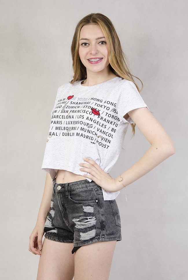 Bluzka szara z nadrukiem z nazwami miast