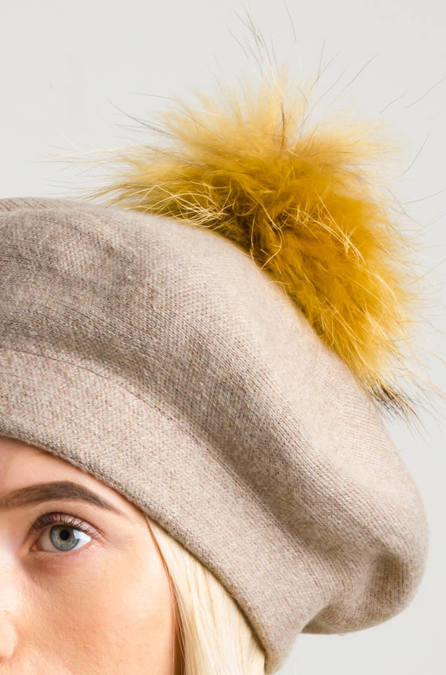 BERET Z POMPONEM- MOKKA