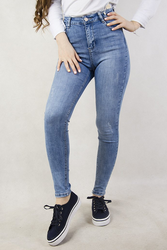 Jasne spodnie jeansowe z wysokim stanem