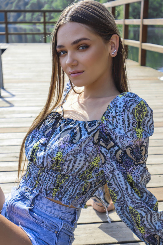 BLUZKA HISZPANKA NIEBIESKA Z WIĄZANIEM