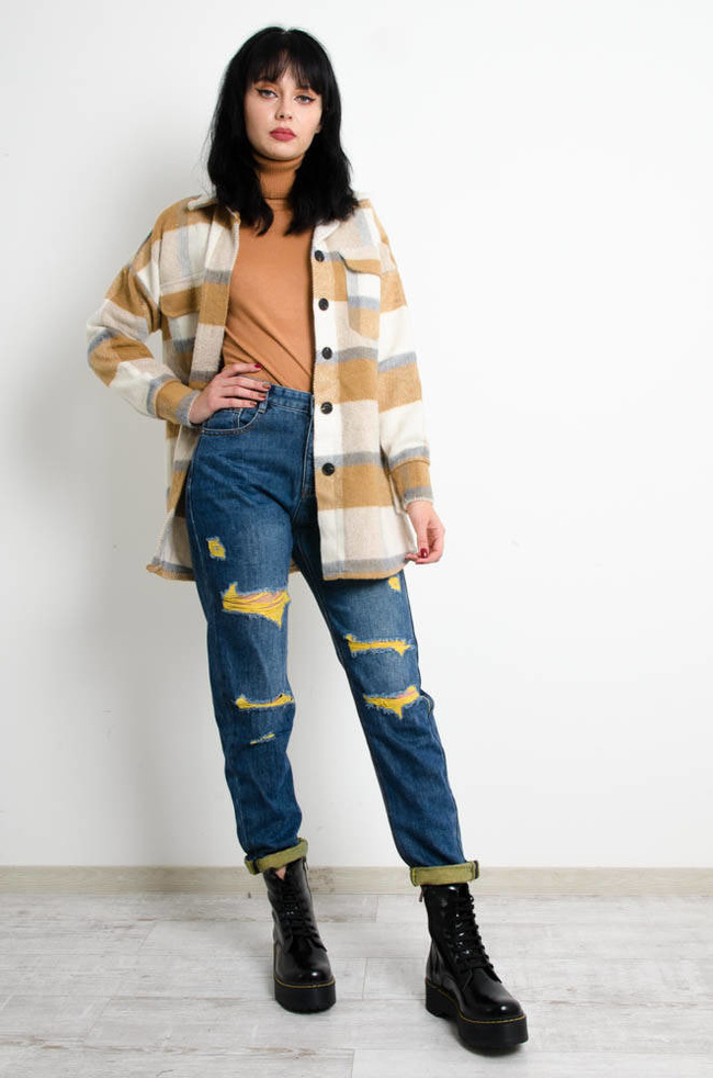 CIEMNE JEANSY MOM FIT Z ZÓŁTYMI PRZETARCIAMI