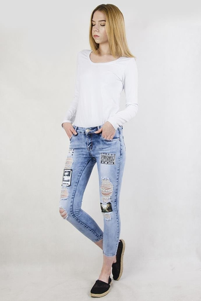 Spodnie jeansowe 7/8 z naszywkami