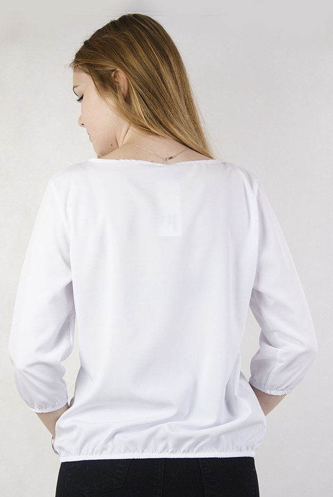 Biała bluzka z zakładką