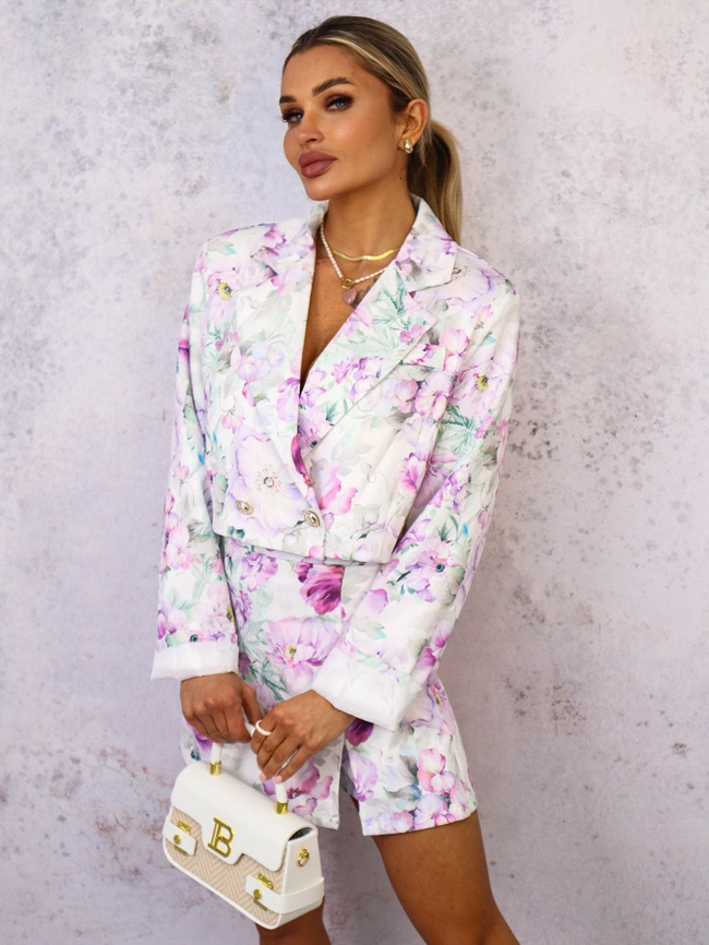 KOMPLET W FIOLETOWE KWIATY MARYNARKA+ SPÓDNICO-SPODENKI- BIAŁY