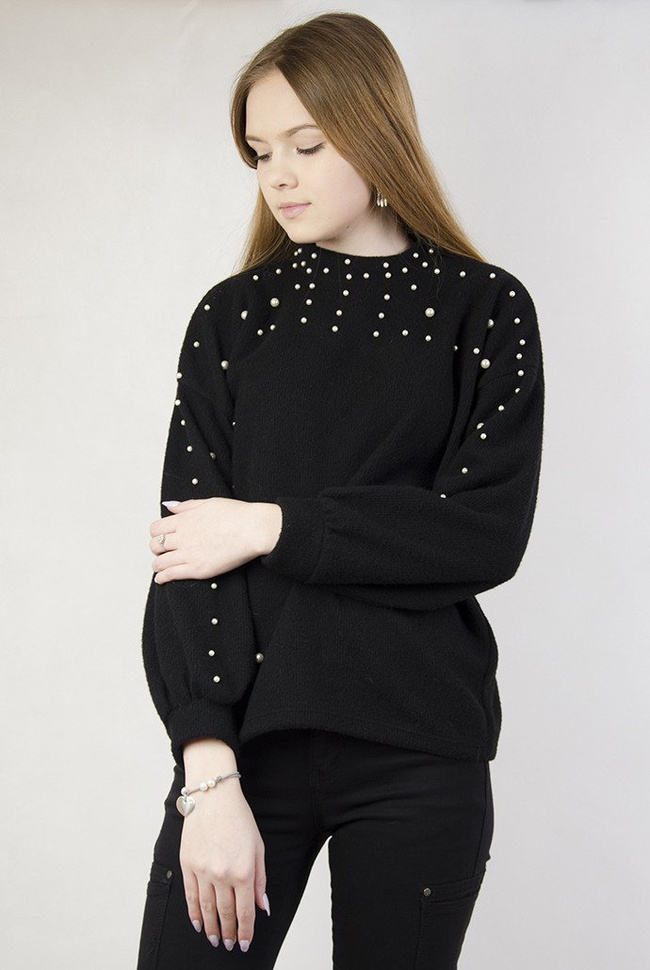 Czarna bluza z koralikami, włochata