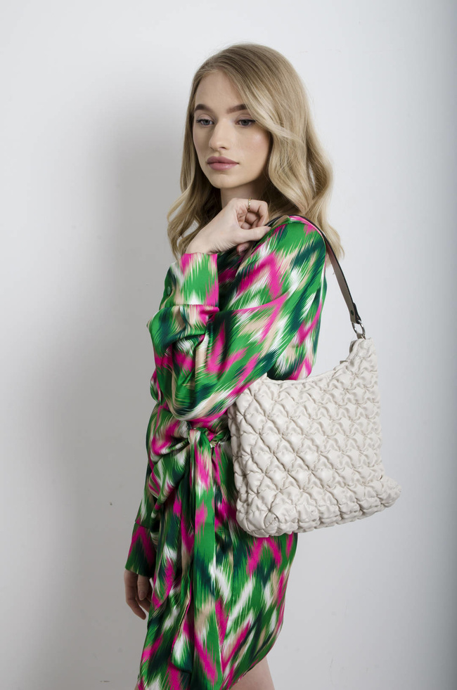 TOREBKA PIKOWANA Z DŁUGIM PASKIEM -BEŻOWA