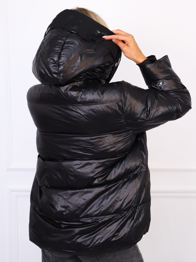 KRÓTKA KURTKA WYPEŁNIONA KACZYM PUCHEM Z LAMPASAMI- CZARNA