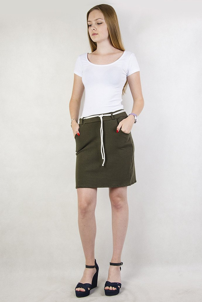 Krótka, zielona spódniczka z wiązaniem