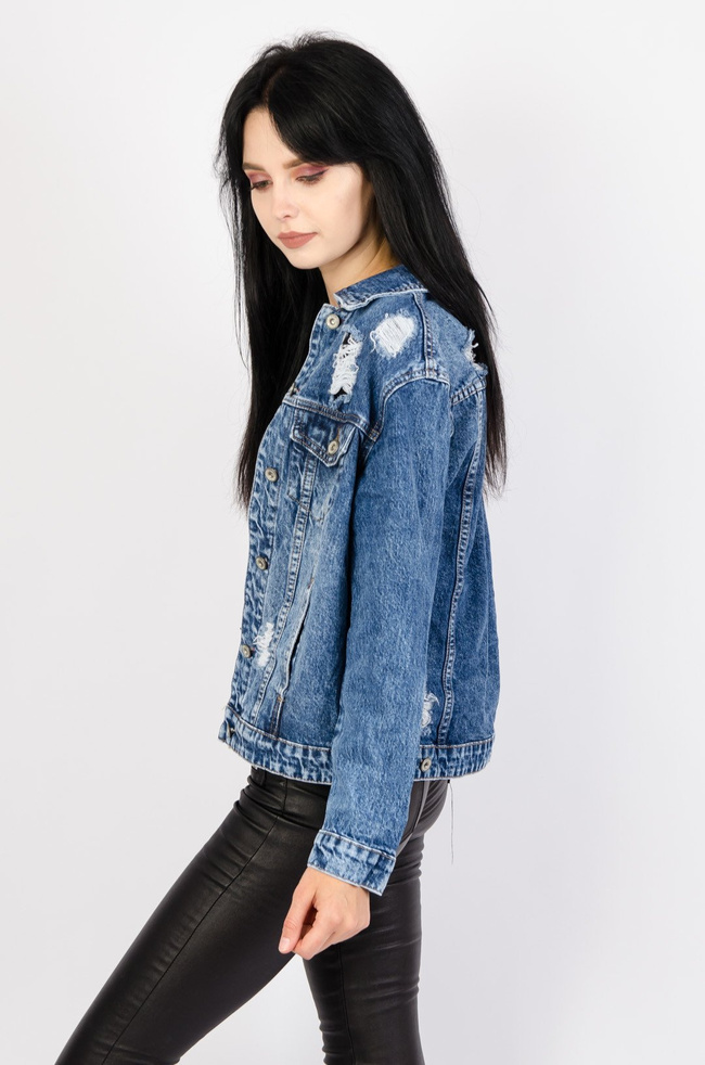 Krótka jeansowa kurtka z przetarciami