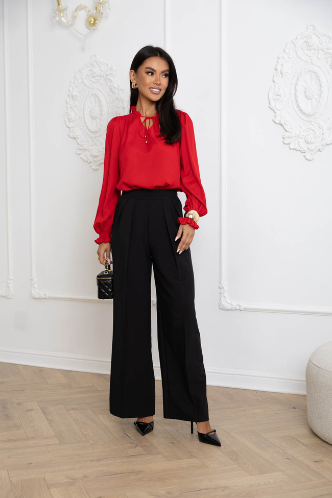 BLUZKA Z FALBANKĄ POD SZYJĄ I NA RĘKAWACH- CZERWONA