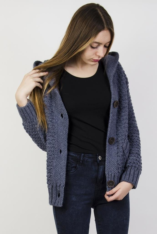 Granatowy sweter z kapturem, zapinany na 3 guziki