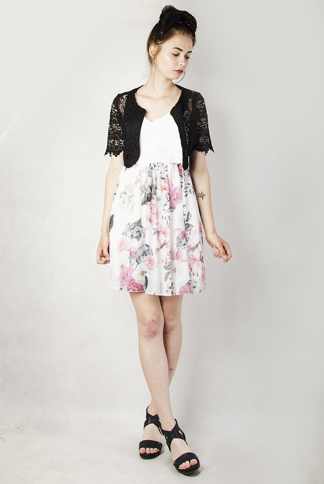 Czarna narzutka bolerko