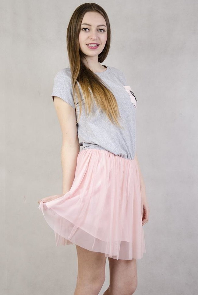 Sukienka z szarą górą i różowym tiulowym dołem