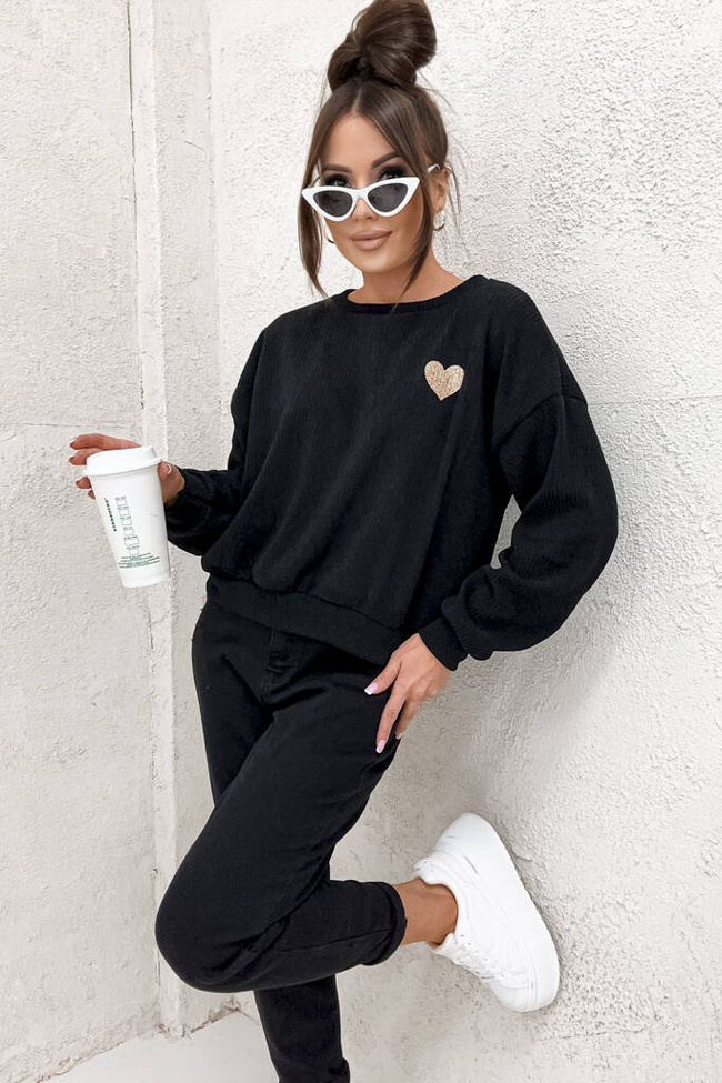 BLUZKA OVERSIZE W PRĄŻKI Z SERCEM- CZARNA