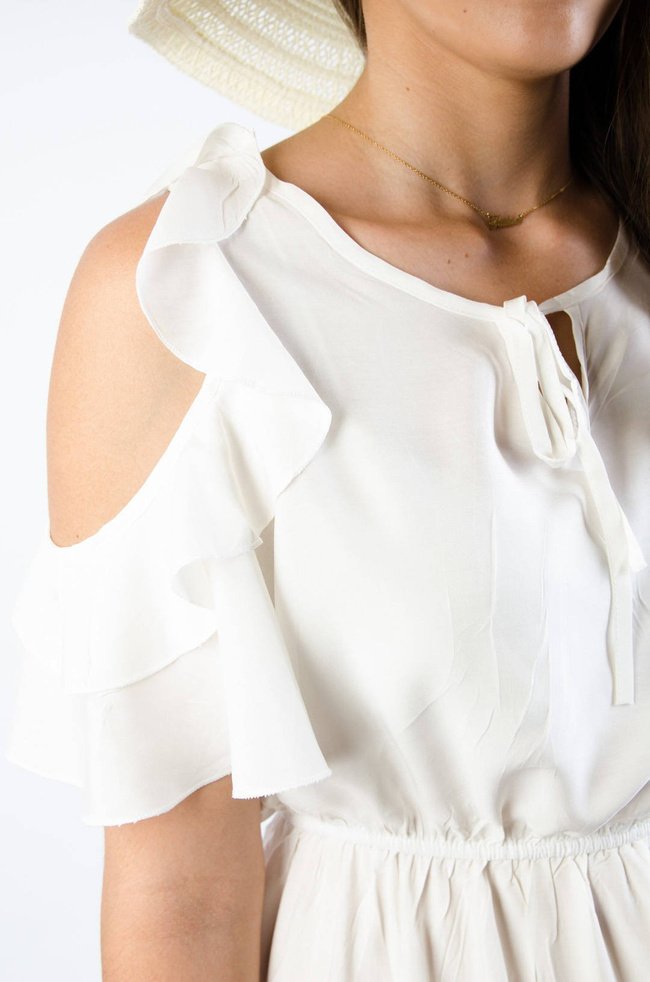 BIAŁA DŁUGA SUKIENKA Z WYCIĘCIEM NA RAMIONACH 